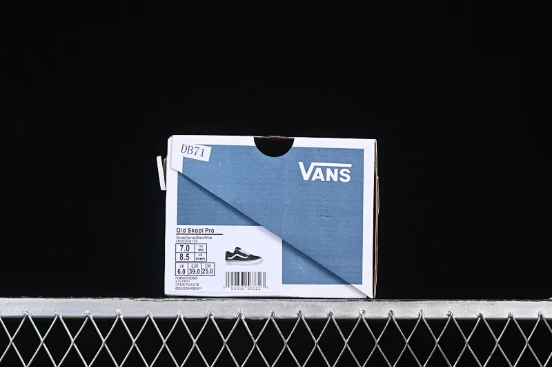 All categories Vans Vans series Vans Low Vans low-top Vans Premium Old Skool Vans official new VPS high-end branch line classic black and white low-top casual sneakers VN000ZD4Y28